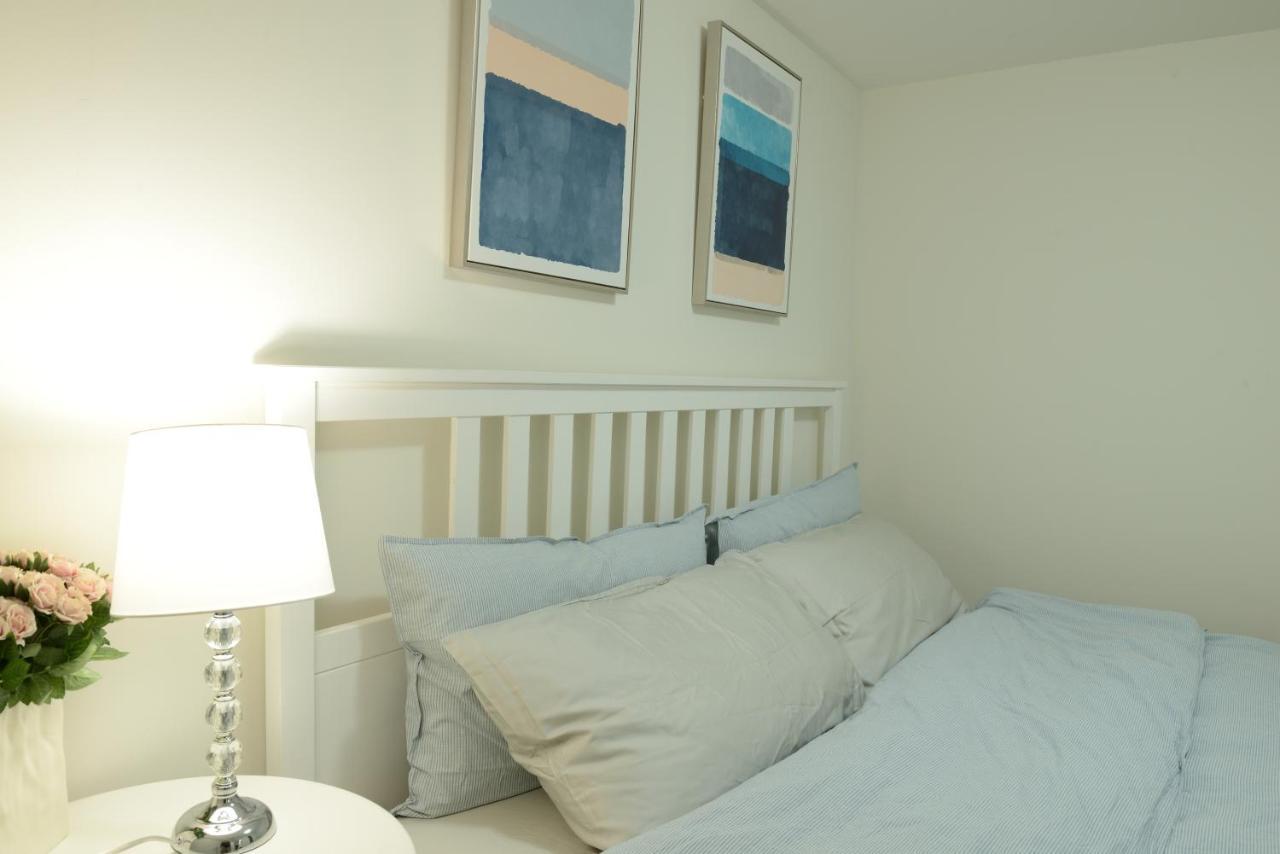 Spacious 2-Bed-Room Near Yonge & Major Mackenzie Richmond Hill Εξωτερικό φωτογραφία