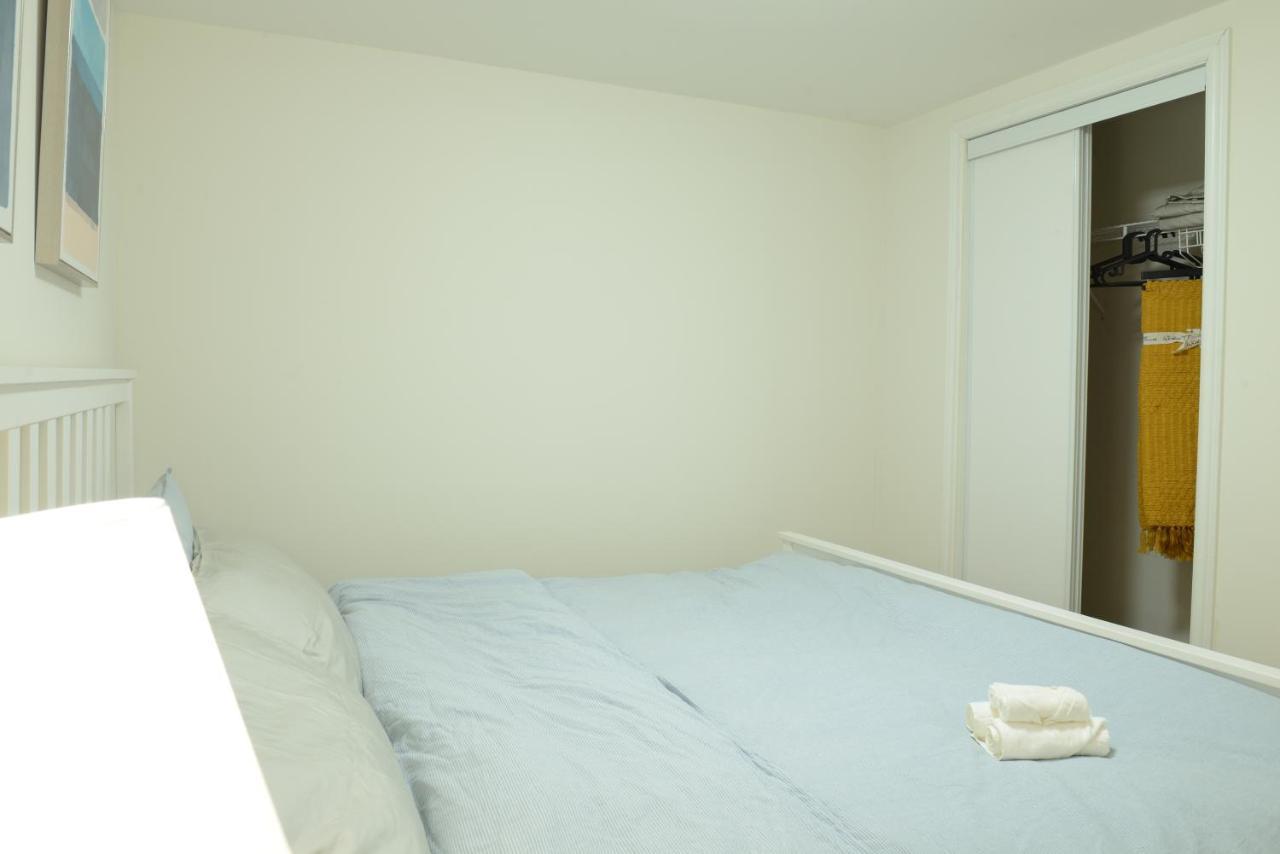 Spacious 2-Bed-Room Near Yonge & Major Mackenzie Richmond Hill Εξωτερικό φωτογραφία